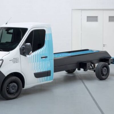 Dos nuevas furgonetas Renault de hidrógeno: Hyvia dobla su apuesta por esta solución