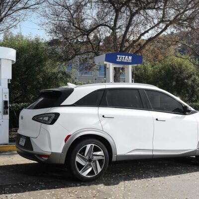 La primera hidrogenera pública autosuficiente de España solo podrá cargar unos 10 coches al día