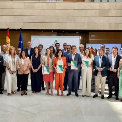 La Junta de Andalucía lanza un programa formativo sobre hidrógeno verde para desempleados